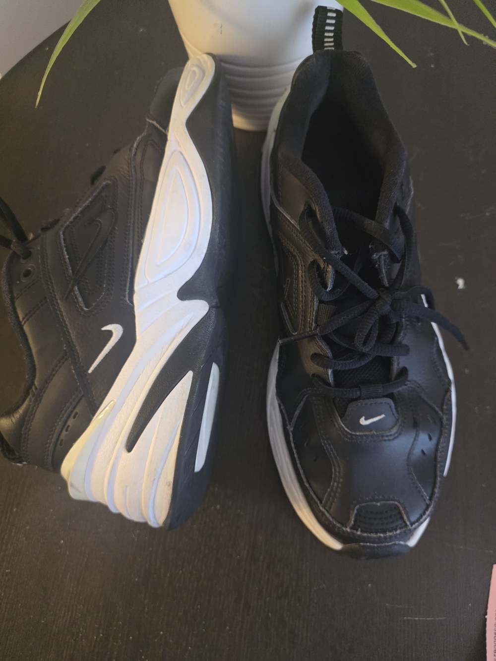 Nike Black and White Women's Athletic Sneakers